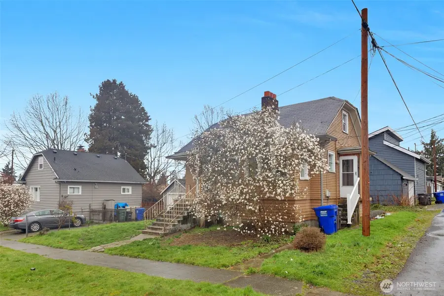 2209 21st Street, Everett, WA 98201 - #3