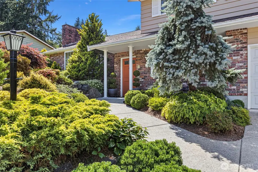 19225 51st Avenue Ne, Lake Forest Park, WA 98155 - #3