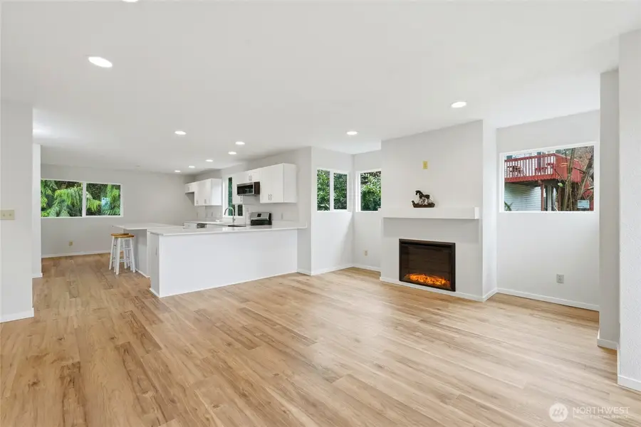 4404 Terrace Drive #8, Everett, WA 98203 - #3