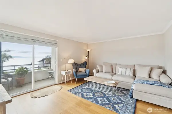 4222 Beach Drive Sw #202, Seattle, WA 98116