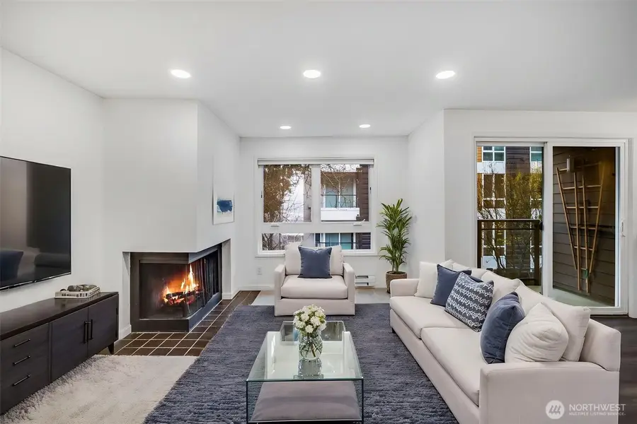 2219 14th Avenue W #202, Seattle, WA 98119 - #2