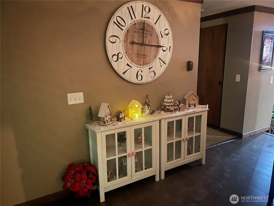 310 W Pine Street, Elma, WA 98541 - #3