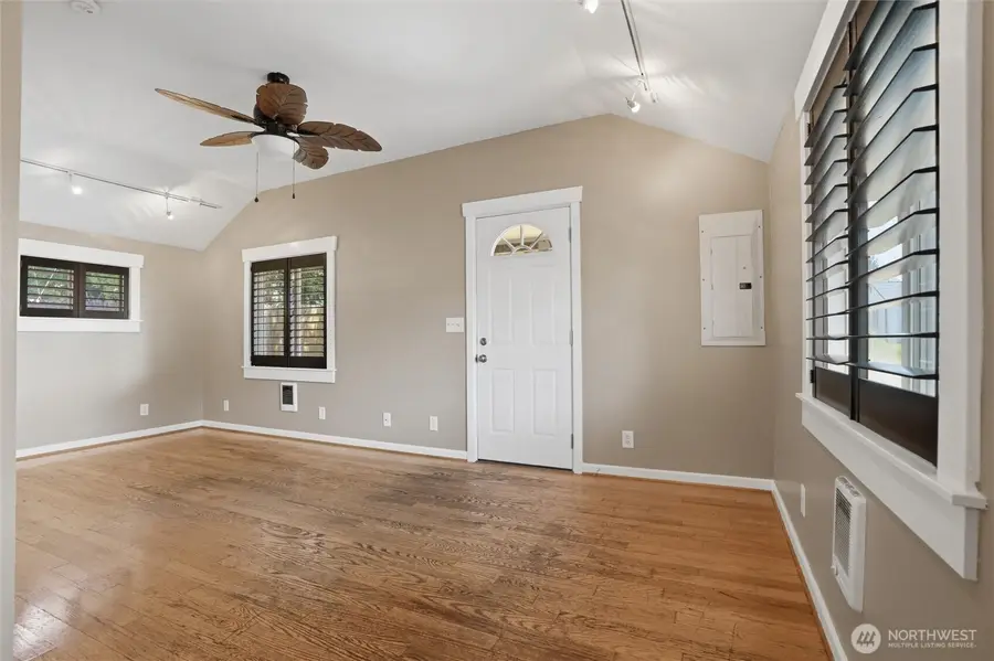 407 Bremerton Boulevard W, Bremerton, WA 98312 - #3