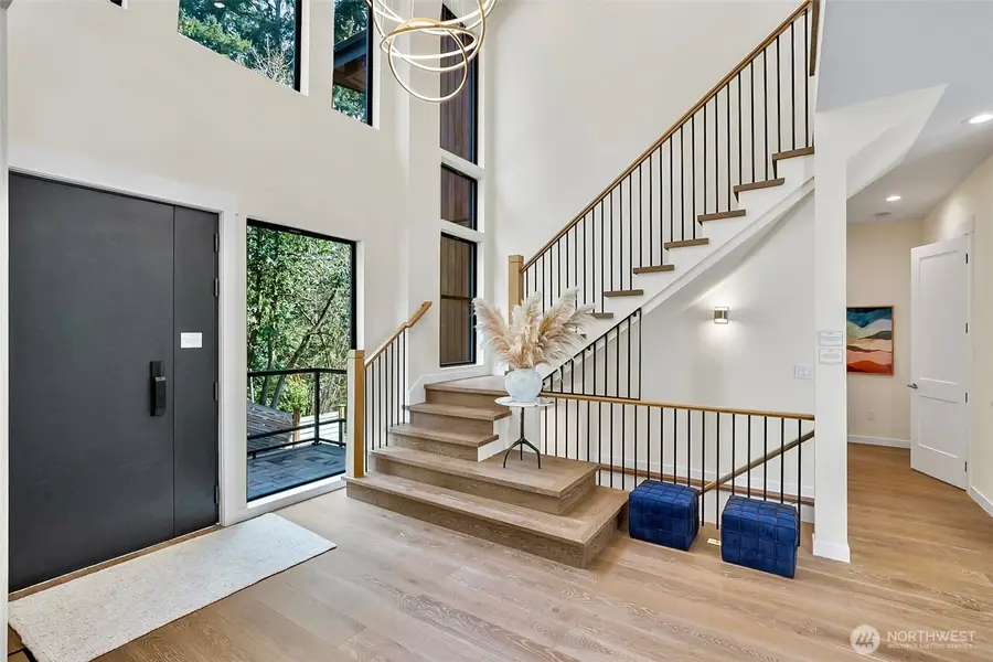 10823 SE 12th Street, Bellevue, WA 98004 - #2