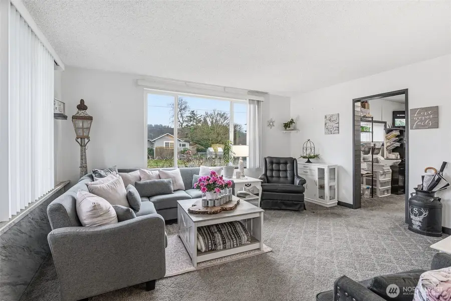 441 4th Avenue Sw, Castle Rock, WA 98611 - #3