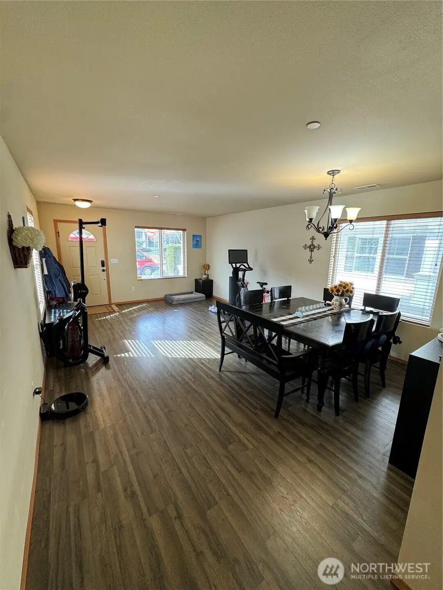 1320 Burnside, Dupont, WA 98327 - #3