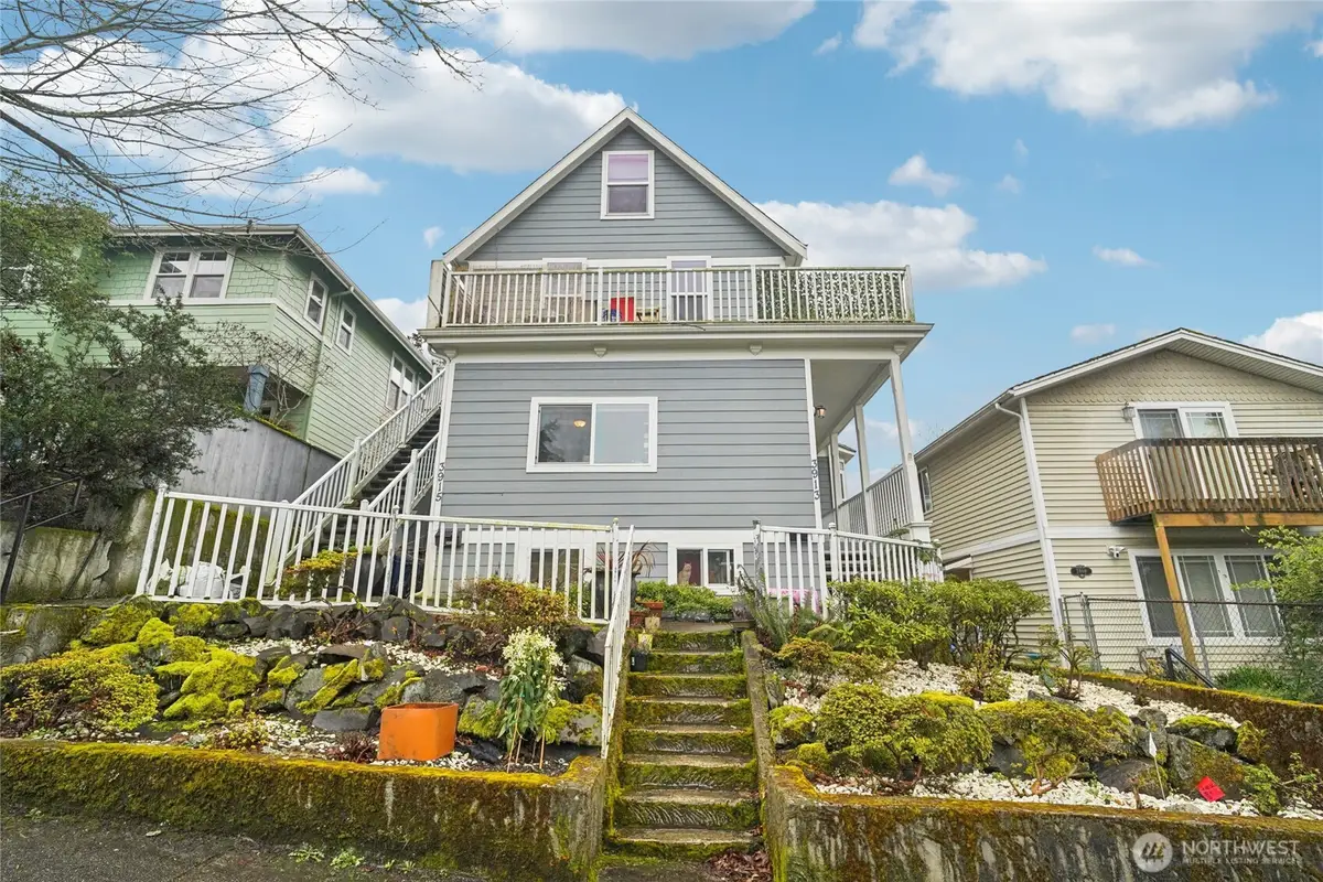 3913 S Edmunds Street, Seattle, WA 98118 - #1
