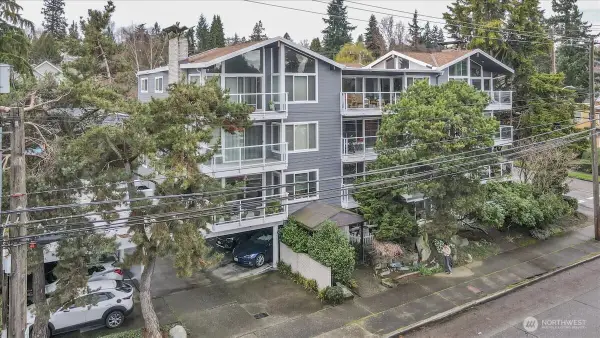 5249 40th Avenue Ne #101, Seattle, WA 98105