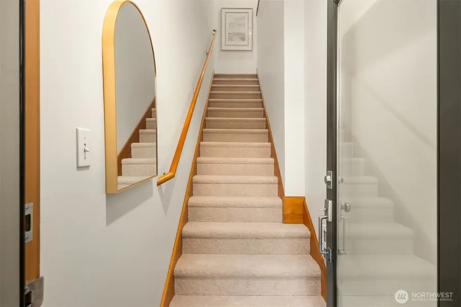 325 Winslow Way W #201, Bainbridge Island, WA 98110 - #3