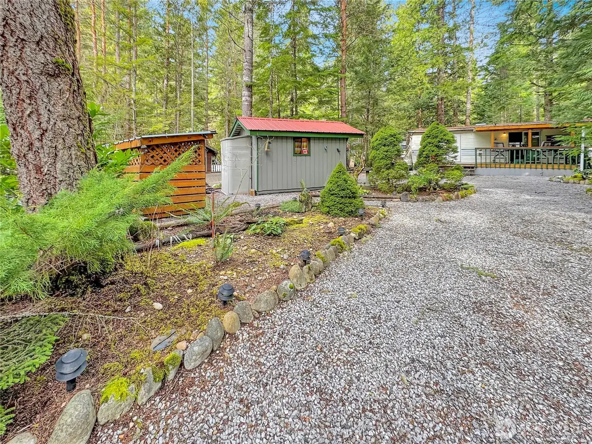 21 Drial Loop, Deming, WA 98244 - #1