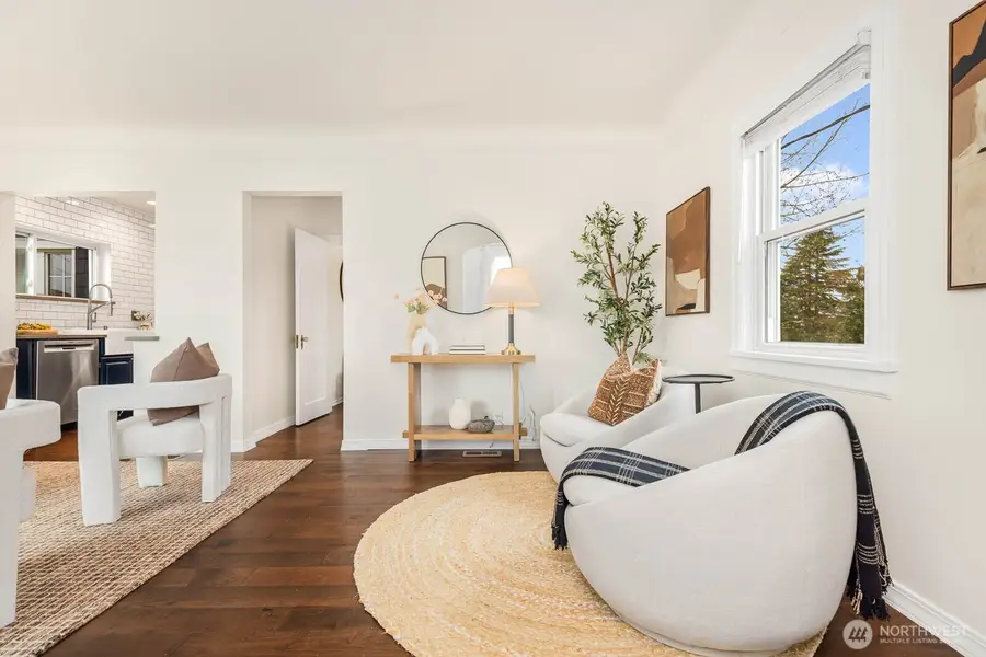 6757 13th Ave Sw, Seattle, WA 98106 - #2