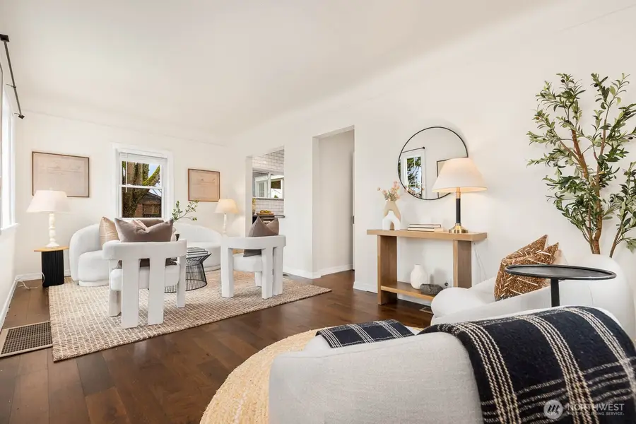 6757 13th Ave Sw, Seattle, WA 98106 - #3