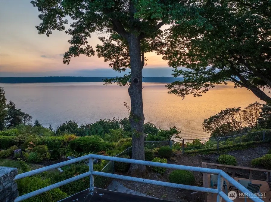 10445 Marine View Drive Sw, Seattle, WA 98146 - #2