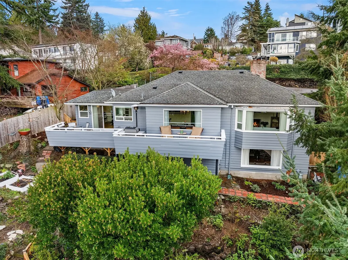 15828 25th Avenue Sw, Burien, WA 98166 - #1