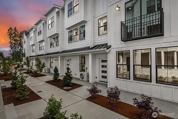 12750 121st Street Ct E #102, Puyallup, WA 98374