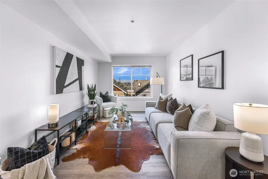 1909 10th Avenue W #203, Seattle, WA 98119 - #2