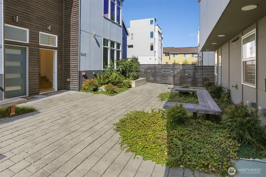 3641 22nd Avenue W #E, Seattle, WA 98199 - #2