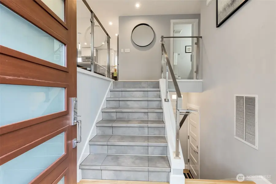 403 Ferndale Avenue Ne, Renton, WA 98056 - #2