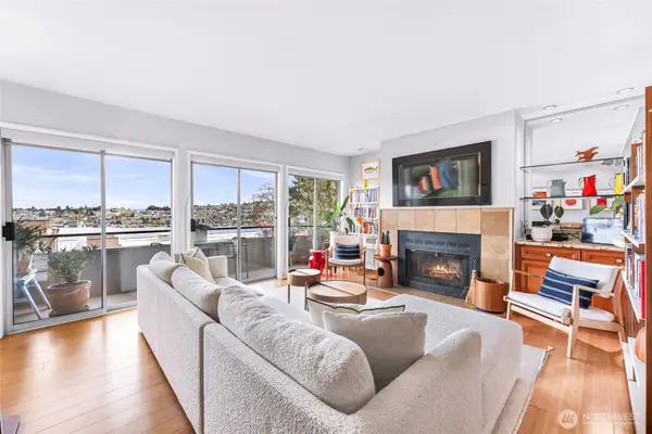 2134 Waverly Place N #202, Seattle, WA 98109