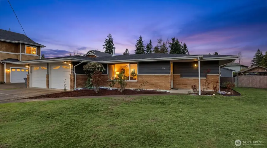 2200 NE 12th, Renton, WA 98056 - #2