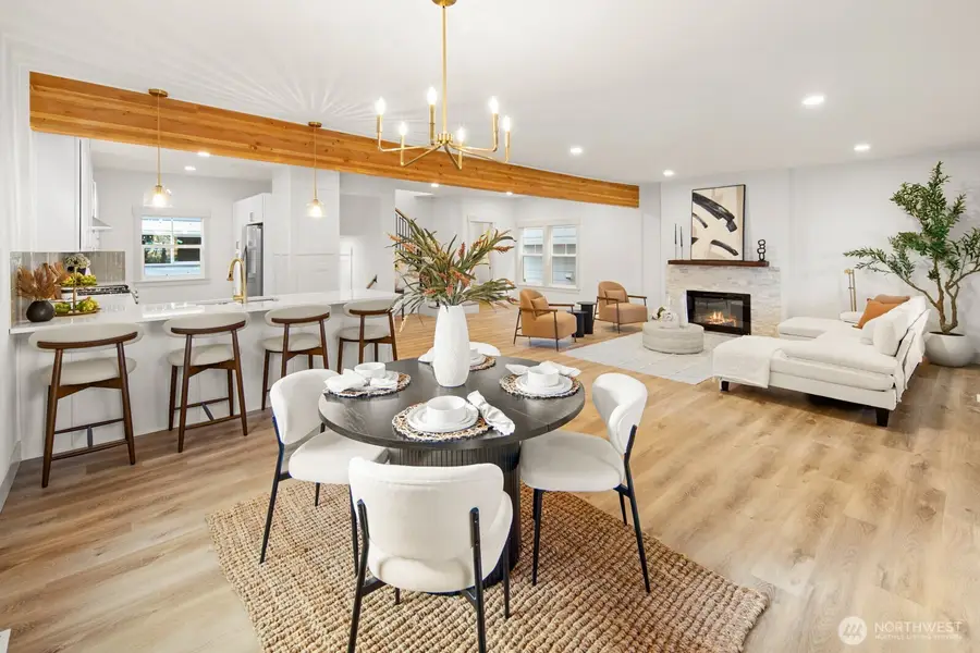 3037 21st Avenue W, Seattle, WA 98199 - #2