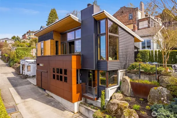 810 W Lee, Seattle, WA 98119