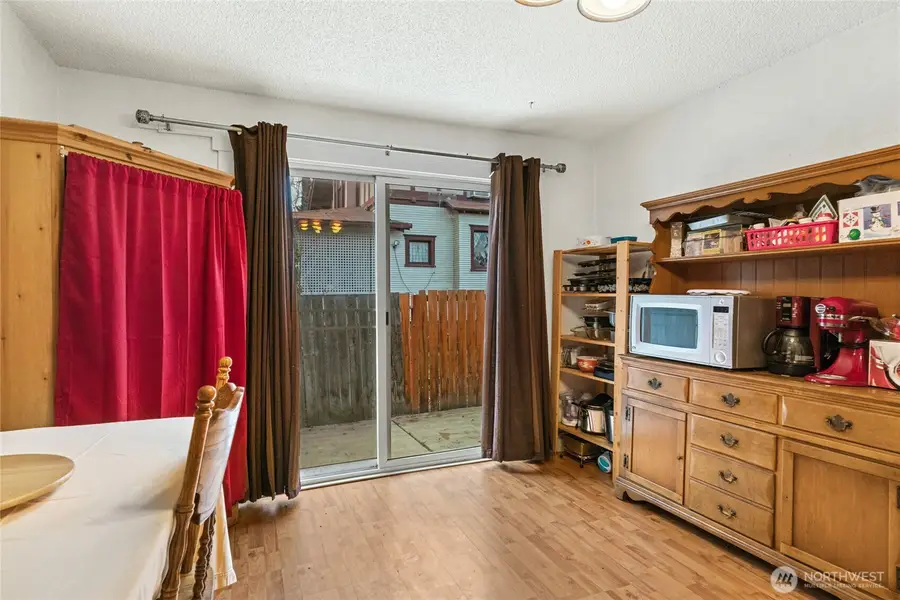 110 N Delaware Avenue #A/B, Wenatchee, WA 98801 - #3