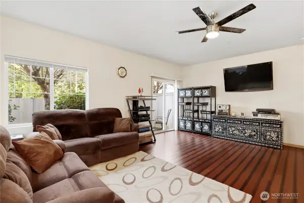 6068 Illinois Lane Se #A, Lacey, WA 98513