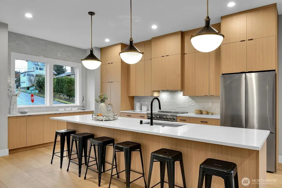 6357 38th Avenue Sw, Seattle, WA 98126 - #3