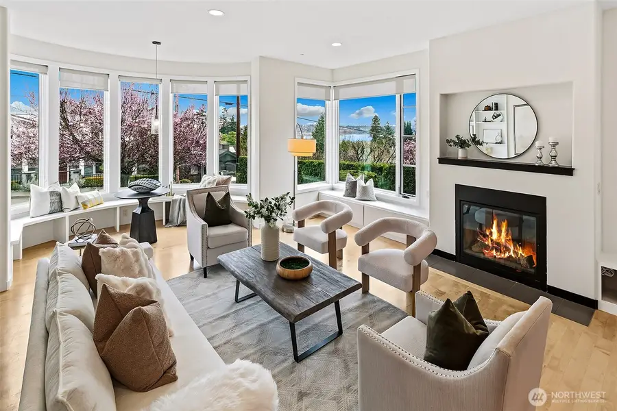 526 14th Avenue W, Kirkland, WA 98033 - #3