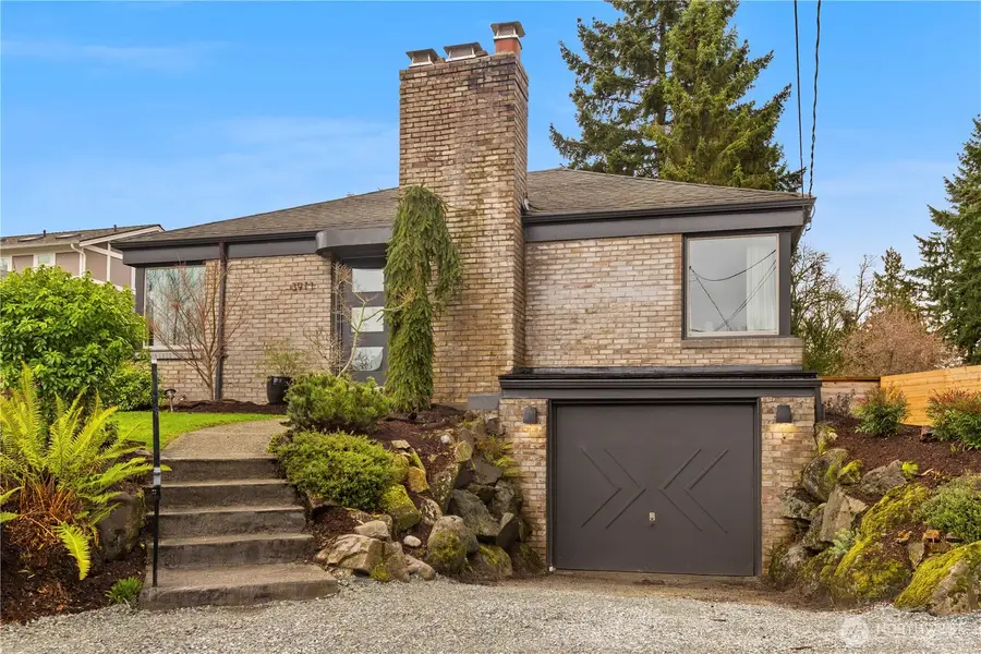 3911 SW Forest Street, Seattle, WA 98116 - #2