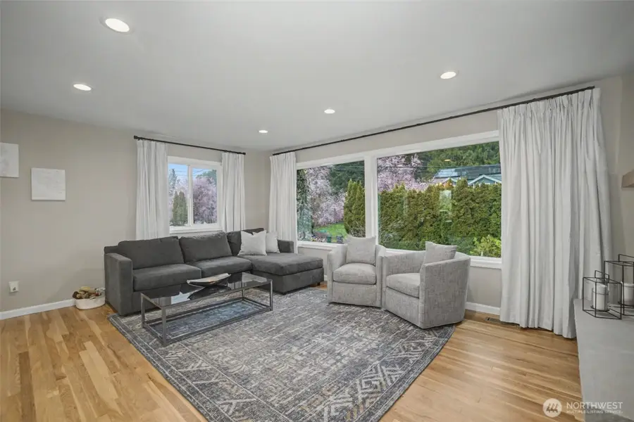 11447 5th Avenue S, Seattle, WA 98168 - #3