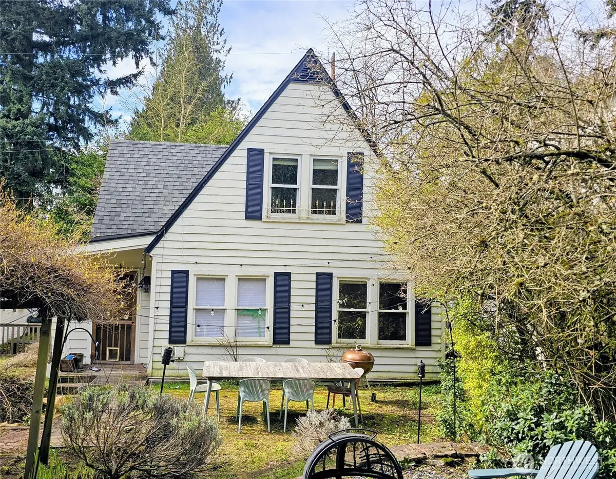 10741 Palatine Avenue N, Seattle, WA 98133 - #1