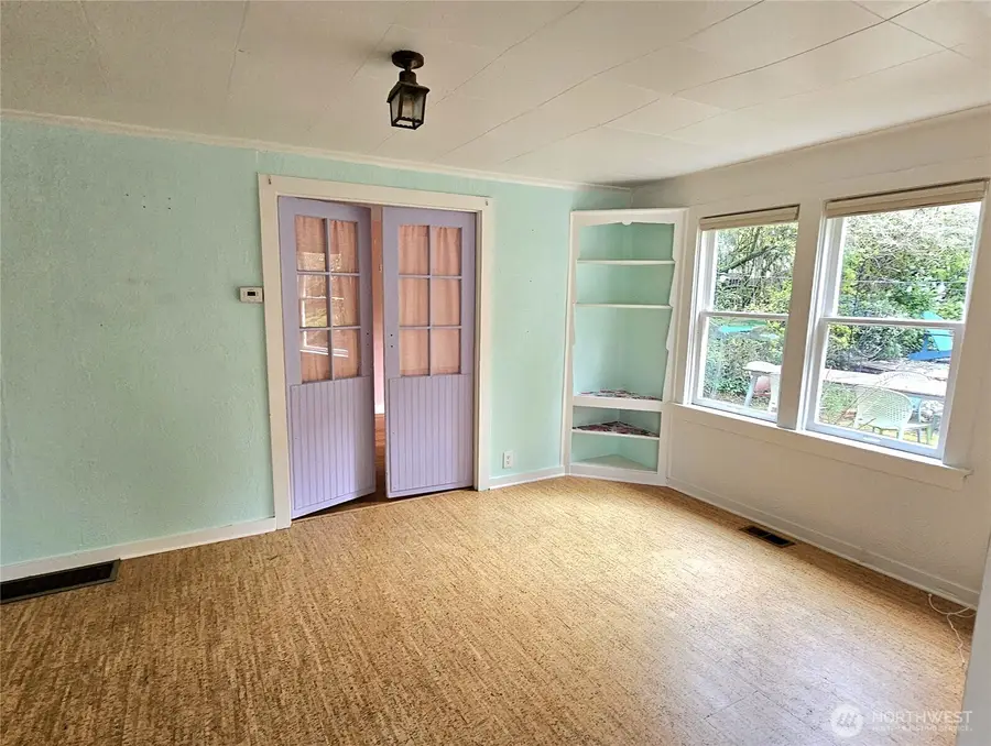 10741 Palatine Avenue N, Seattle, WA 98133 - #3