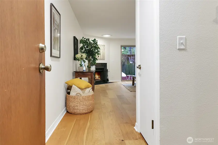 2746 60th Avenue Sw #2, Seattle, WA 98116 - #2