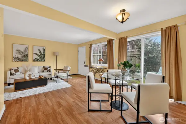 12251 SE 59th Street #102, Bellevue, WA 98006