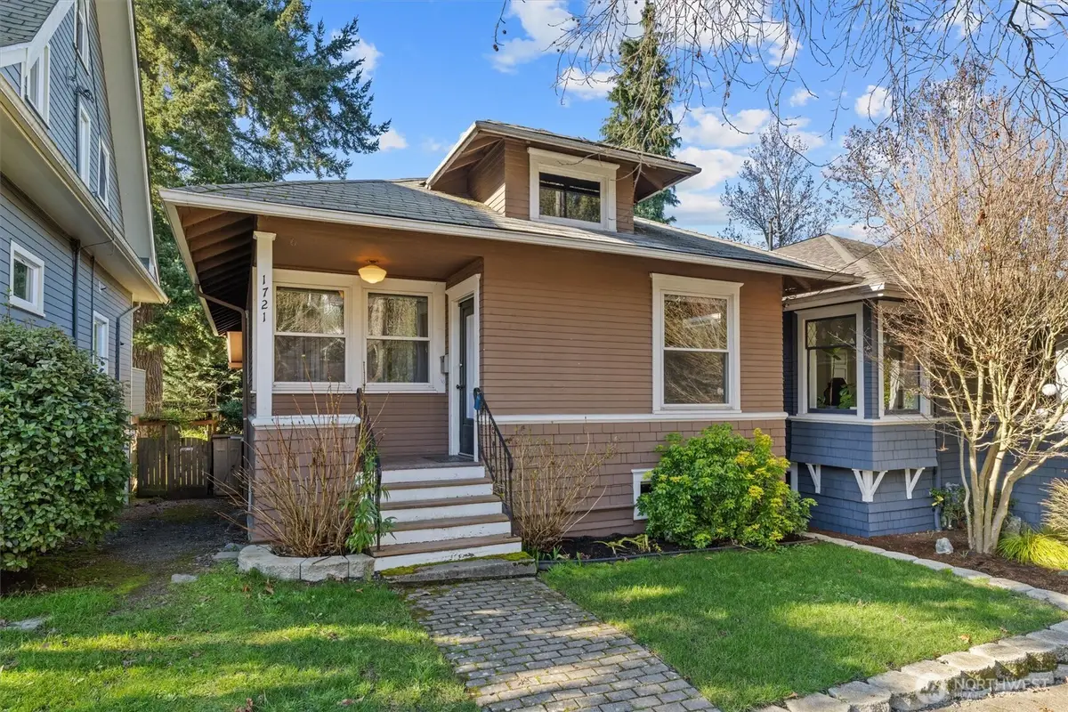 1721 3rd Avenue N, Seattle, WA 98109 - #1