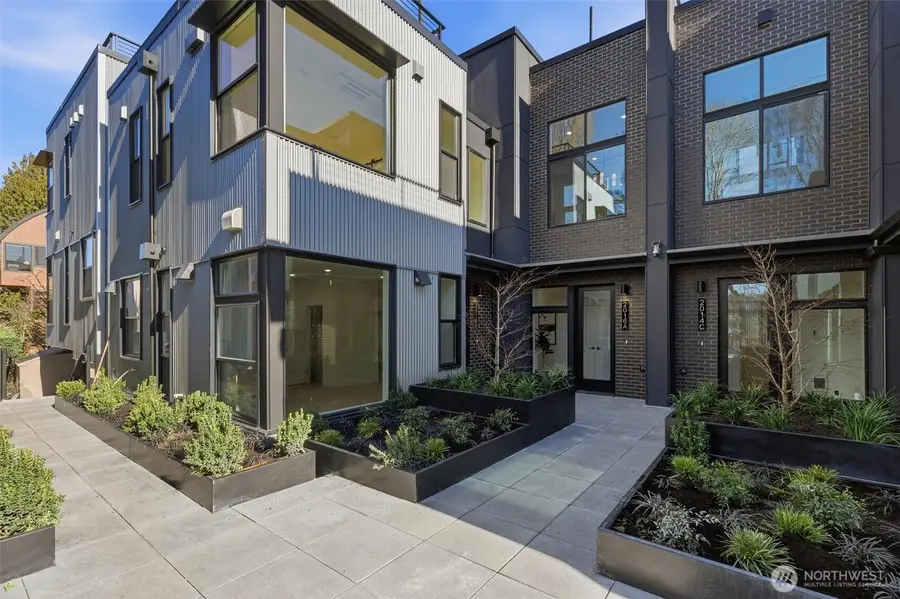 2016 Fairview Avenue E #A, Seattle, WA 98102 - #3