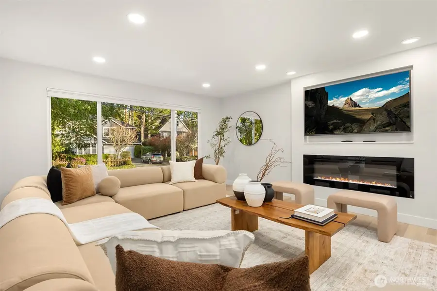 4615 88th Avenue Se, Mercer Island, WA 98040 - #3