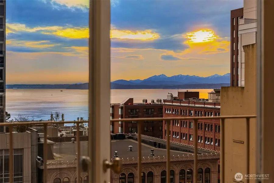 1519 3rd Avenue #801, Seattle, WA 98101 - #2