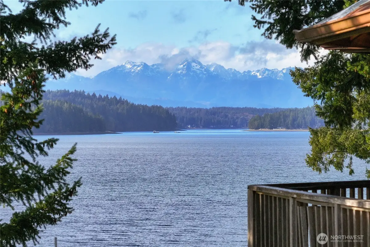 820 E Burgundy Road, Shelton, WA 98584 - #1