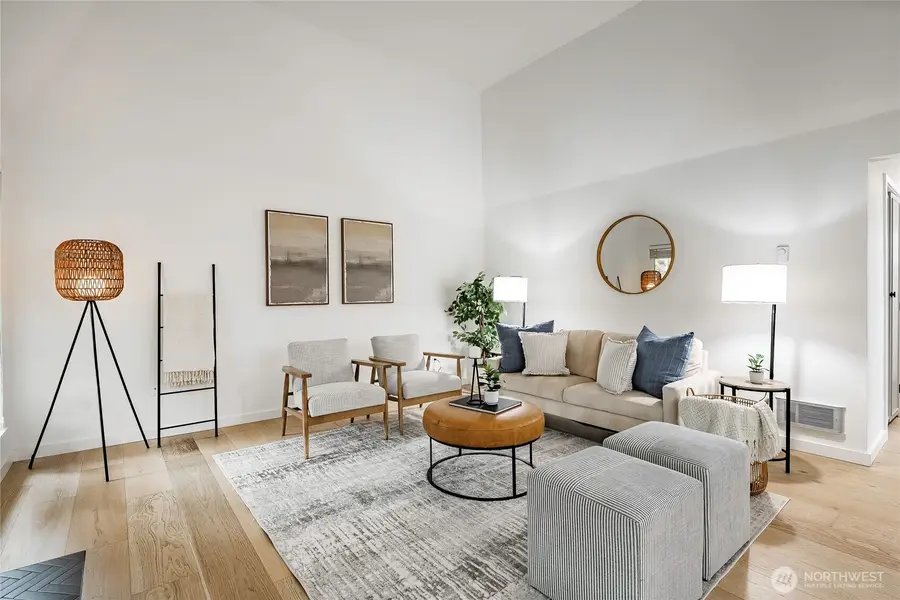 1607 102nd Place Ne #D1, Bellevue, WA 98004 - #2