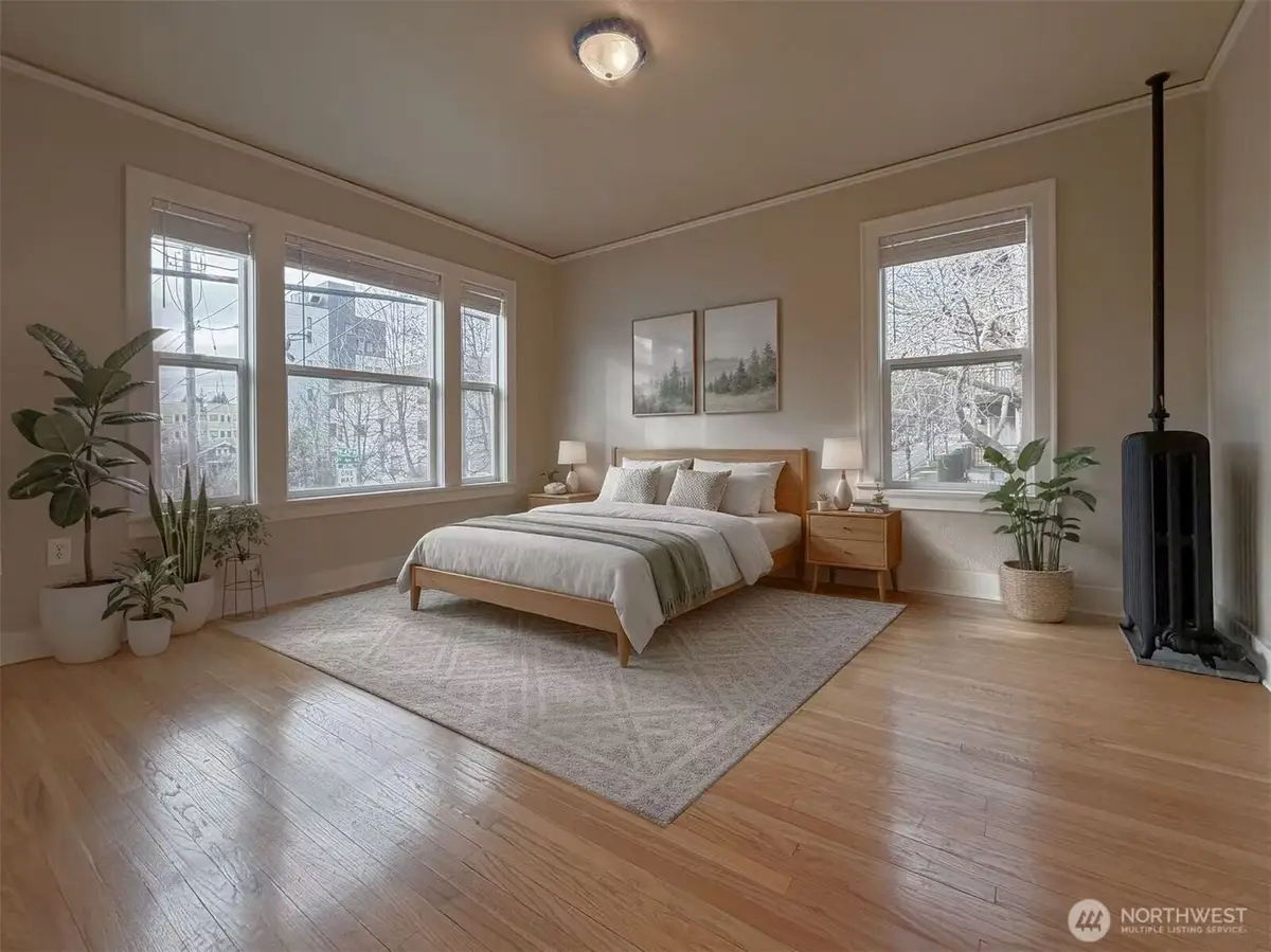 901 NE 43rd Street #201, Seattle, WA 98105 - #1