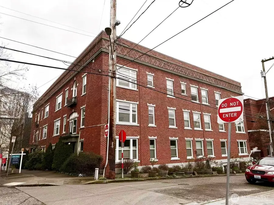 901 NE 43rd Street #201, Seattle, WA 98105 - #2