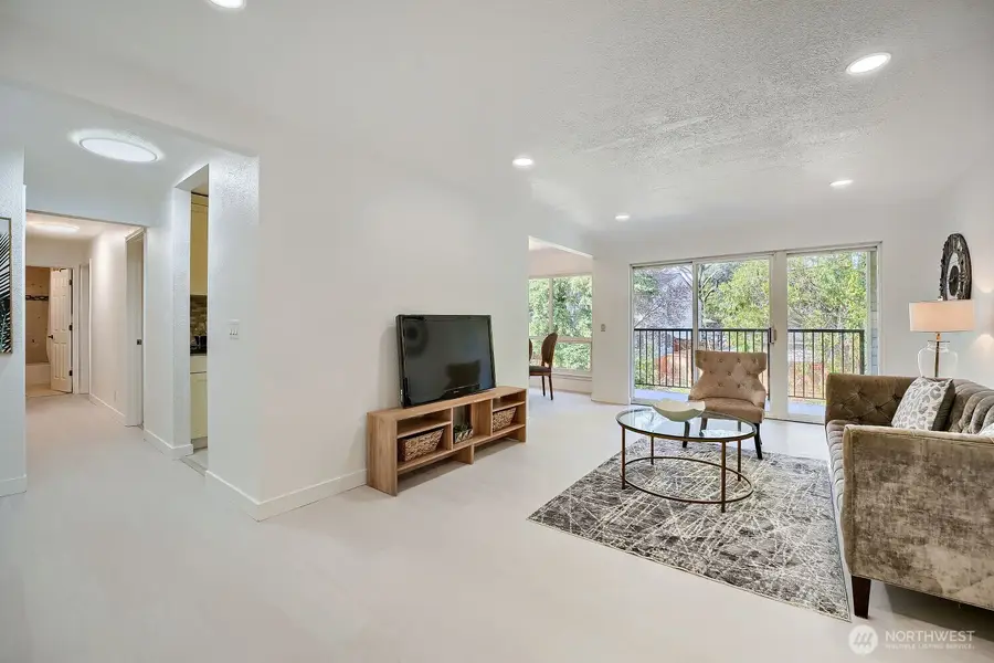 12631 NE 9th Place #C303, Bellevue, WA 98005 - #2