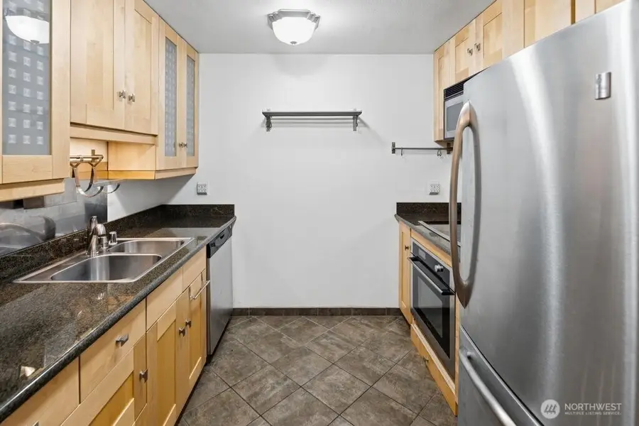 710 N 160th Street #B112, Shoreline, WA 98133 - #3