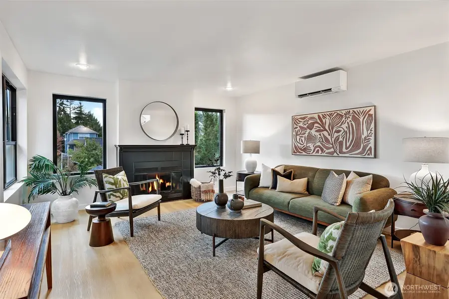 7043 12th Avenue Nw, Seattle, WA 98117 - #2