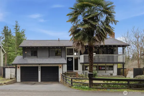 729 NE Pinecrest Drive, Bremerton, WA 98311