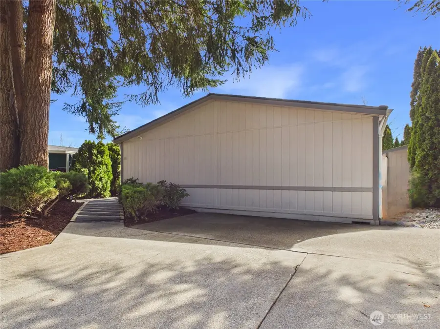 5250 College Street Se #12, Lacey, WA 98503 - #2