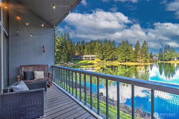 13872 NE 60th Way #114, Redmond, WA 98052